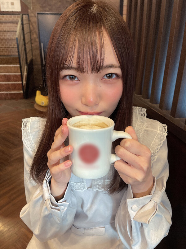 「【素人美少女】SNSで出会った令和痴女10人の極上フェラテクニック180分完全収録」のサンプル画像2枚目