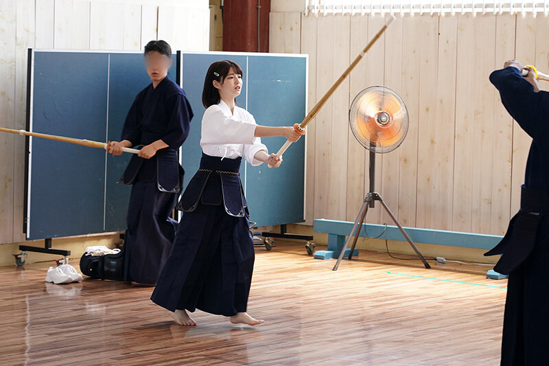 「【女子校生】清純美少女が媚薬で理性崩壊！潮吹きオナニー＆イラマチオで激イキアクメ」のサンプル画像1枚目