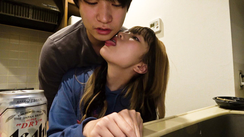 「【素人】常にフェラしたがる彼女とハメ撮り体験!ペロペロ好きな素人娘との濃厚プレイ」のサンプル画像2枚目