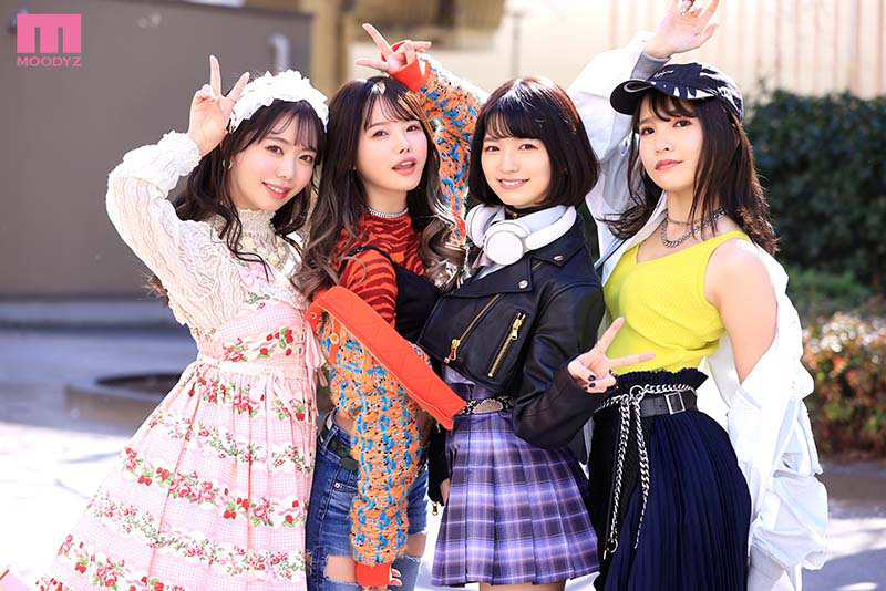 「倉本すみれ・松本いちか・枢木あおい・百瀬あすかの小悪魔美少女4人ハーレム中出し痴女プレイでM男を責める」のサムネイル