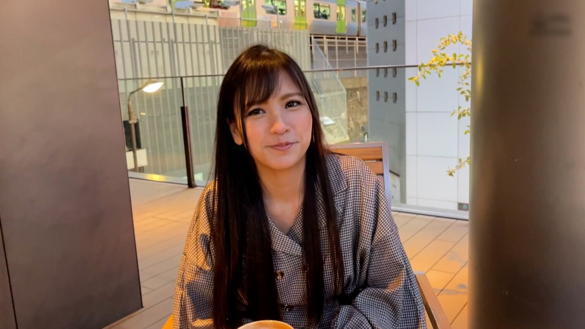 「声優のたまごの夢追い黒髪美女とギャラハメぶっかけ嵌め撮りSEX！」のサムネイル
