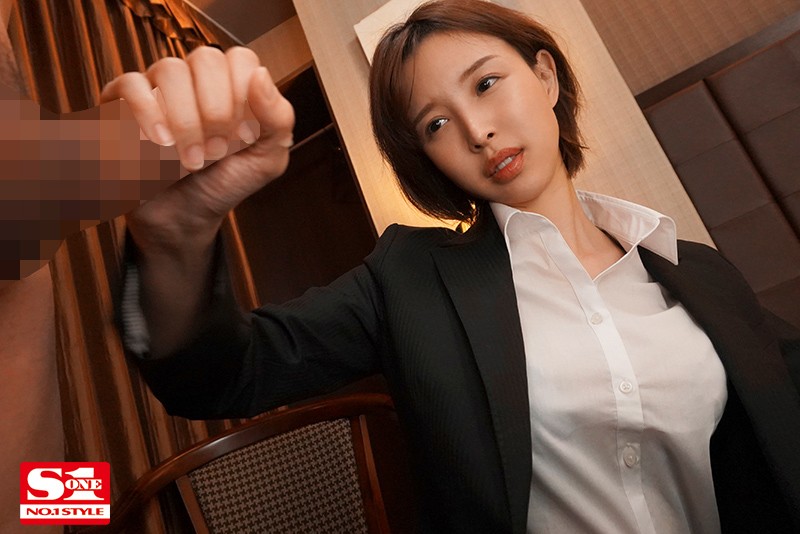 「葵つかさ|巨乳OL上司が童貞部下を誘惑|出張先ホテル相部屋で絶倫セックス」のサンプル画像4枚目