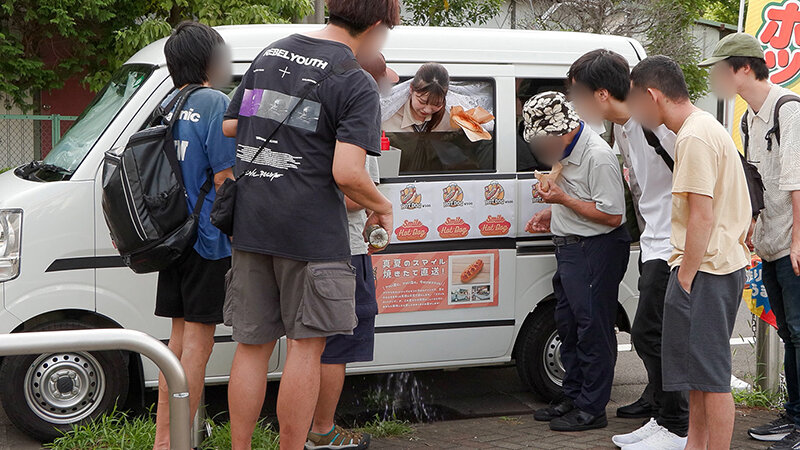 「逢月ひまり・小坂ひまり|バイブ責めで潮吹きアクメ!人気AV女優が挑む過激イタズラ企画」のサンプル画像15枚目
