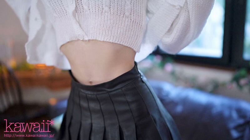 「真白さら AVデビュー|スレンダー女子大生の騎乗位&顔射プレイで透明美肌が輝く新人作品」のサンプル画像3枚目