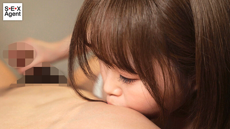 「柊ゆうき・水原みそのら美少女7人の顔面ドアップ甘サド乳首舐め手コキで悶絶必至」のサンプル画像2枚目